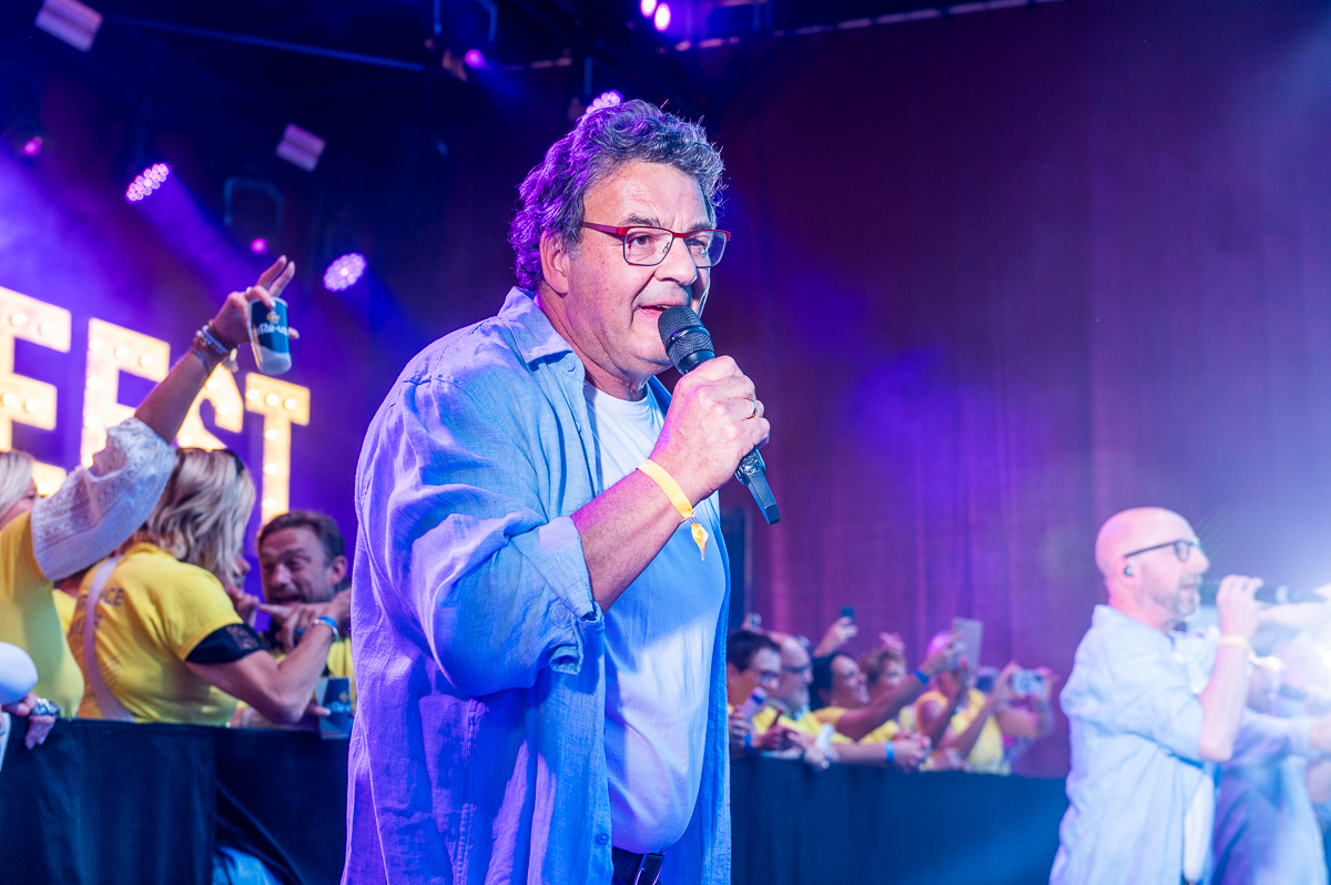 4TACT - Vlaanderen Zingt @ Bollekesfeesten Antwerpen, foto 2, foto's door Paul Jongeneelen - FrontView Magazine