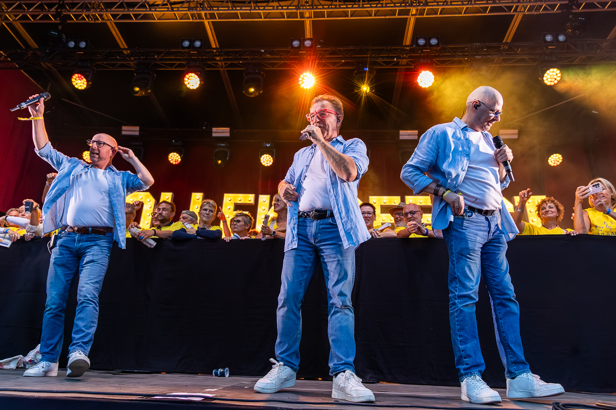4TACT - Vlaanderen Zingt @ Bollekesfeesten Antwerpen, foto 10, foto's door Paul Jongeneelen - FrontView Magazine