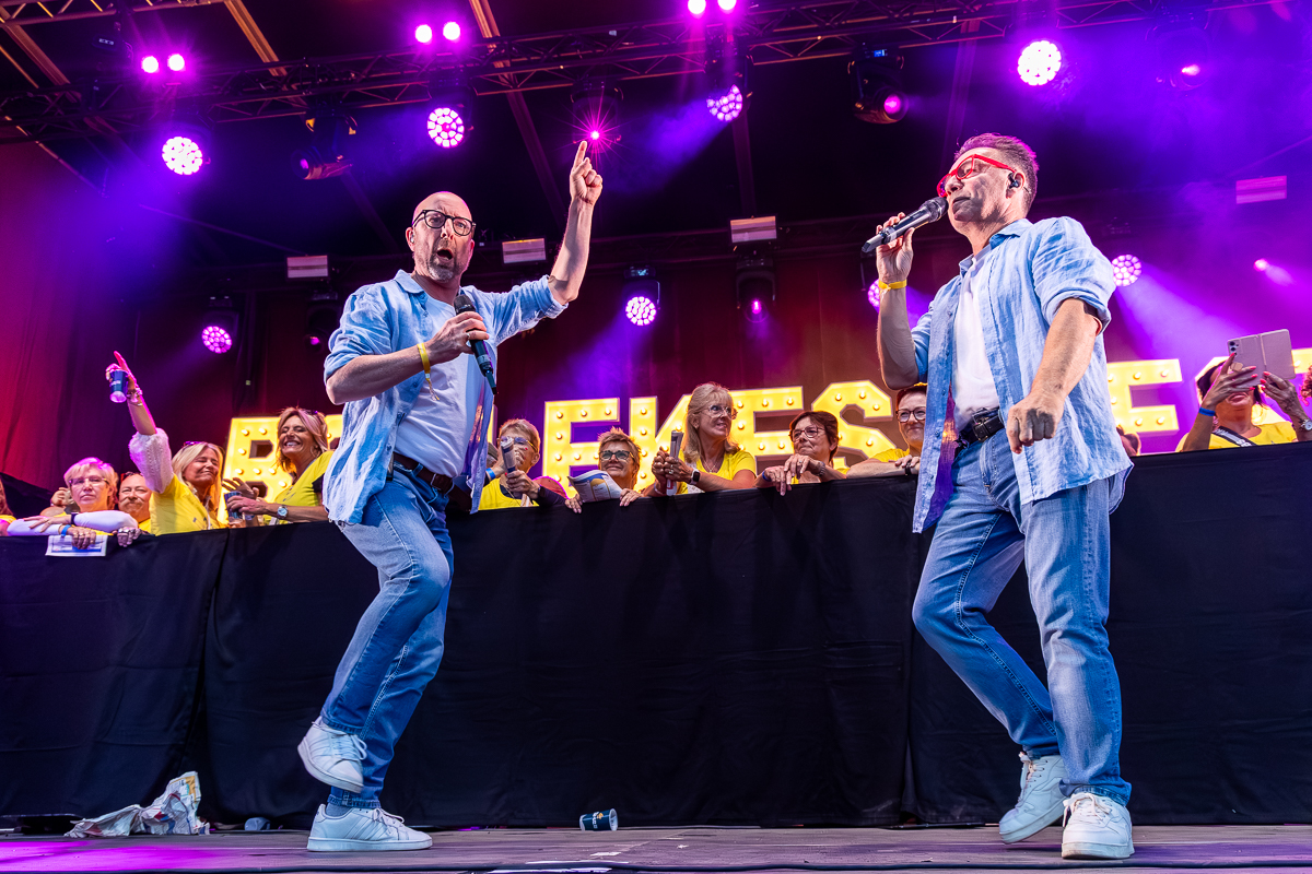 4TACT - Vlaanderen Zingt @ Bollekesfeesten Antwerpen, foto 12, foto's door Paul Jongeneelen - FrontView Magazine