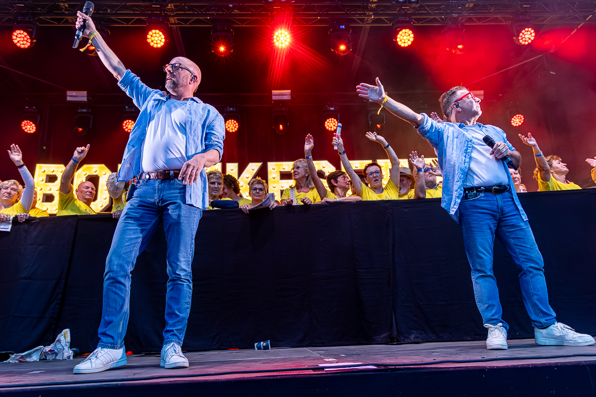 4TACT - Vlaanderen Zingt @ Bollekesfeesten Antwerpen, foto 14, foto's door Paul Jongeneelen - FrontView Magazine