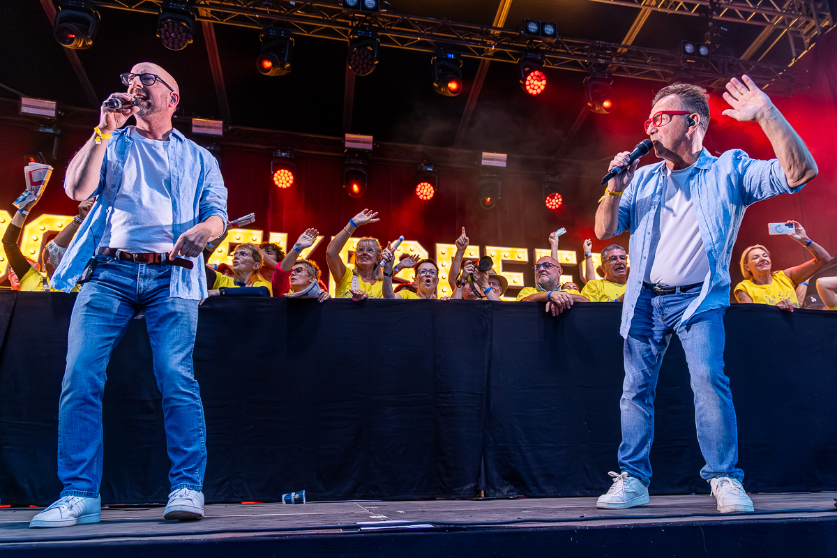 4TACT - Vlaanderen Zingt @ Bollekesfeesten Antwerpen, foto 18, foto's door Paul Jongeneelen - FrontView Magazine