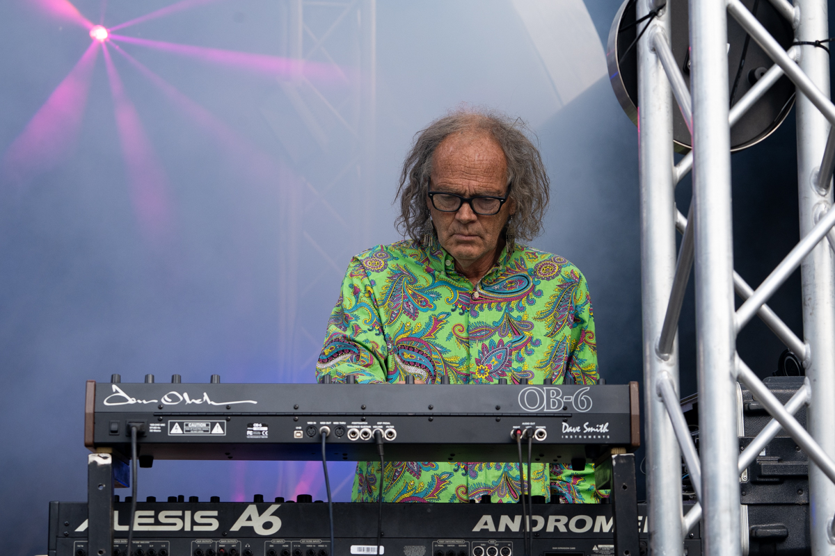 Wheel of Smoke @ Down The Hill, picture 3, photographed by Koen Marcoen - FrontView Magazine