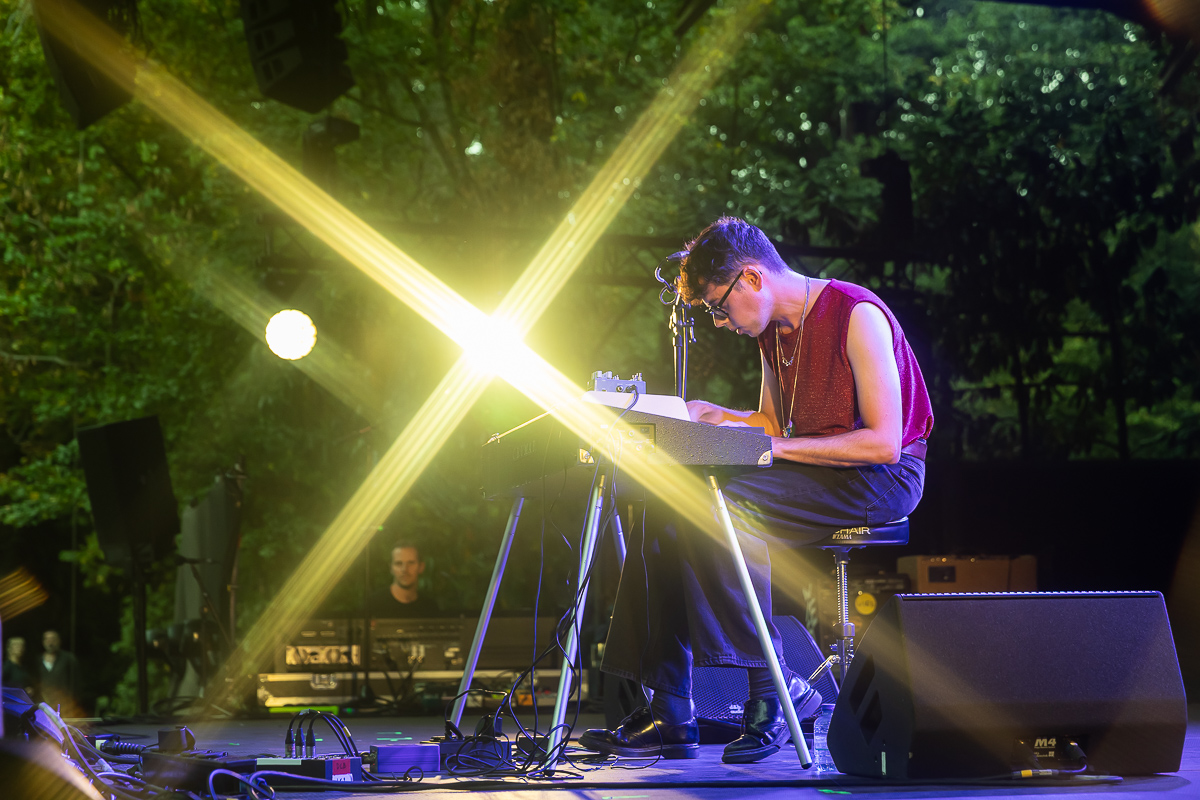 Dressed Like Boys @ OLT Rivierenhof, picture 6, photographed by Marc Verdonck - FrontView Magazine