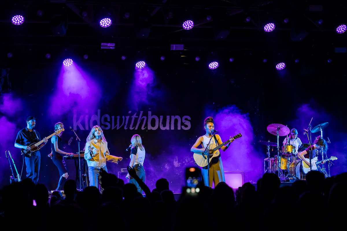 Kids With Buns @ OLT Rivierenhof, picture 43, photographed by Marc Verdonck - FrontView Magazine