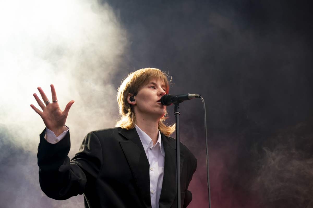 Whispering Sons @ Drift Festival, picture 4, photographed by Bart Janssens - FrontView Magazine
