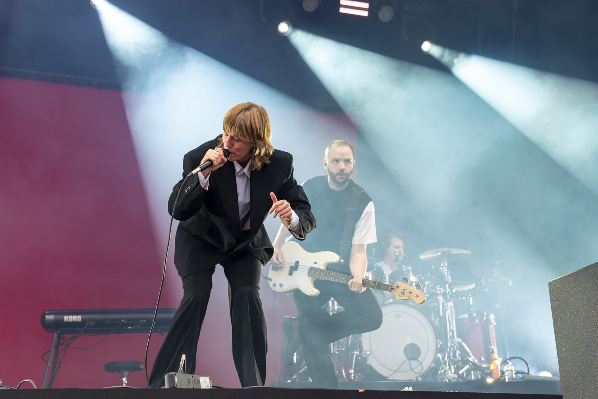 Whispering Sons @ Drift Festival, picture 10, photographed by Bart Janssens - FrontView Magazine