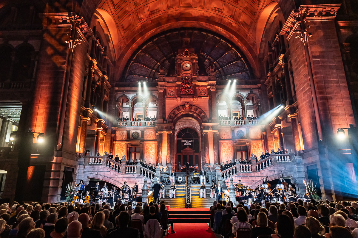 Helmut Lotti Goes Classic 30 Years jubileumtour @ Centraal station, picture 15, photographed by Marc Verdonck - FrontView Magazine