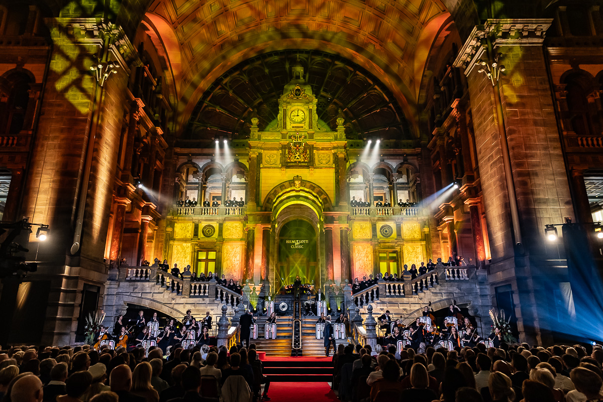 Helmut Lotti Goes Classic 30 Years jubileumtour @ Centraal station, picture 22, photographed by Marc Verdonck - FrontView Magazine