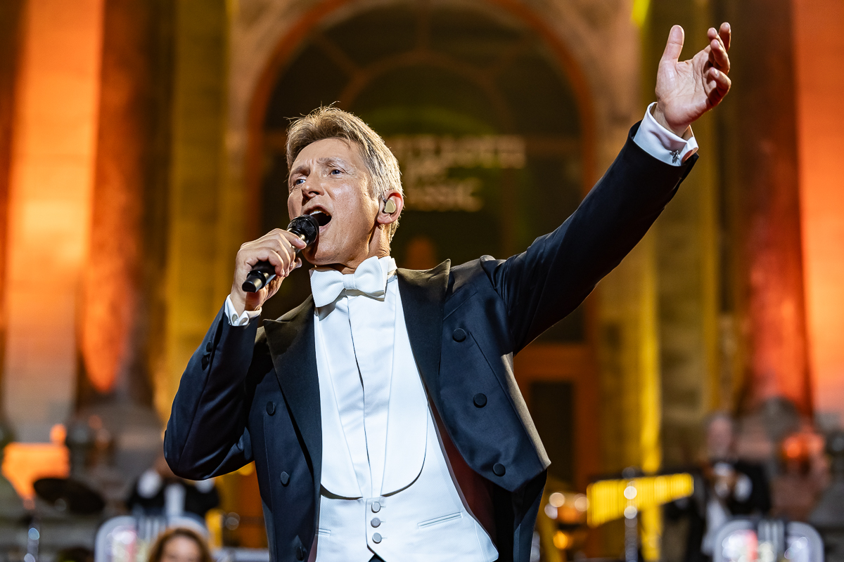 Helmut Lotti Goes Classic 30 Years jubileumtour @ Centraal station, picture 32, photographed by Marc Verdonck - FrontView Magazine