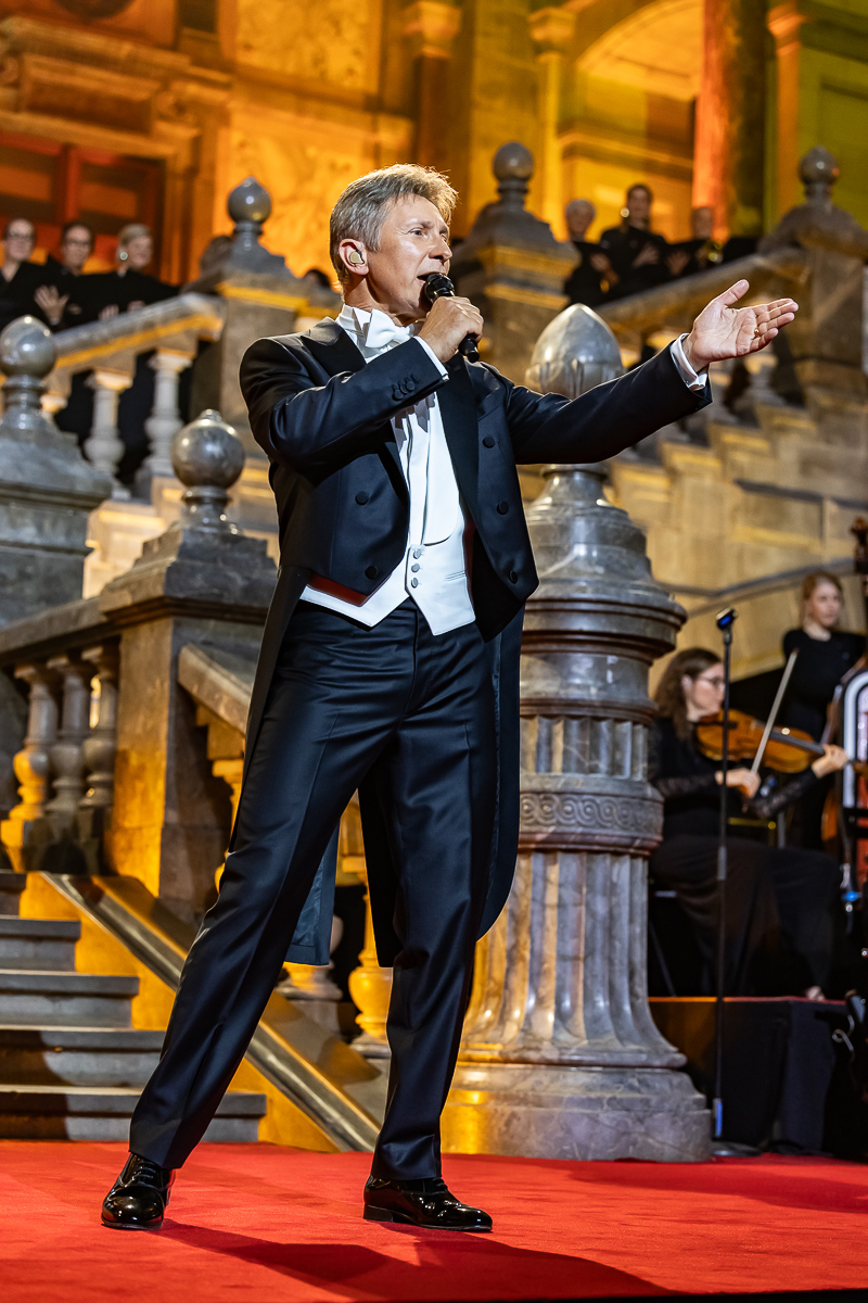 Helmut Lotti Goes Classic 30 Years jubileumtour @ Centraal station, picture 35, photographed by Marc Verdonck - FrontView Magazine