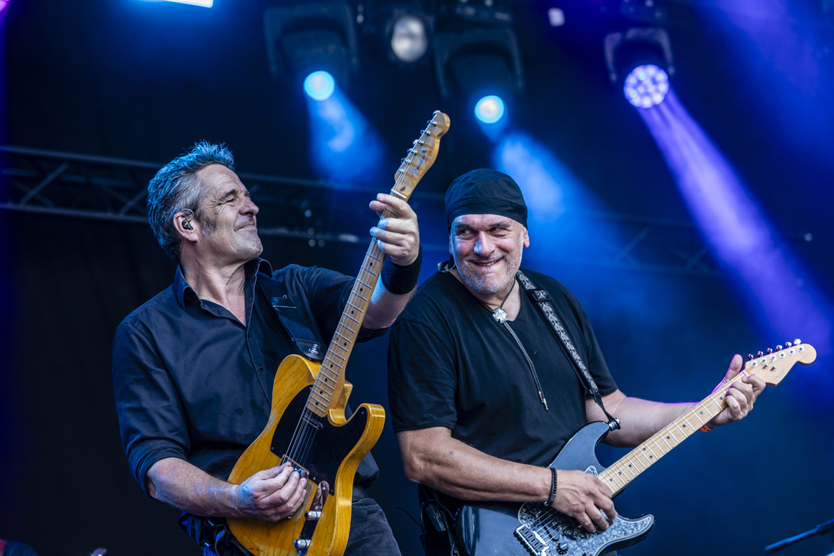 The Bruceband @ Villa Pace 2025, picture 1, photographed by Edwin Houdevelt - FrontView Magazine