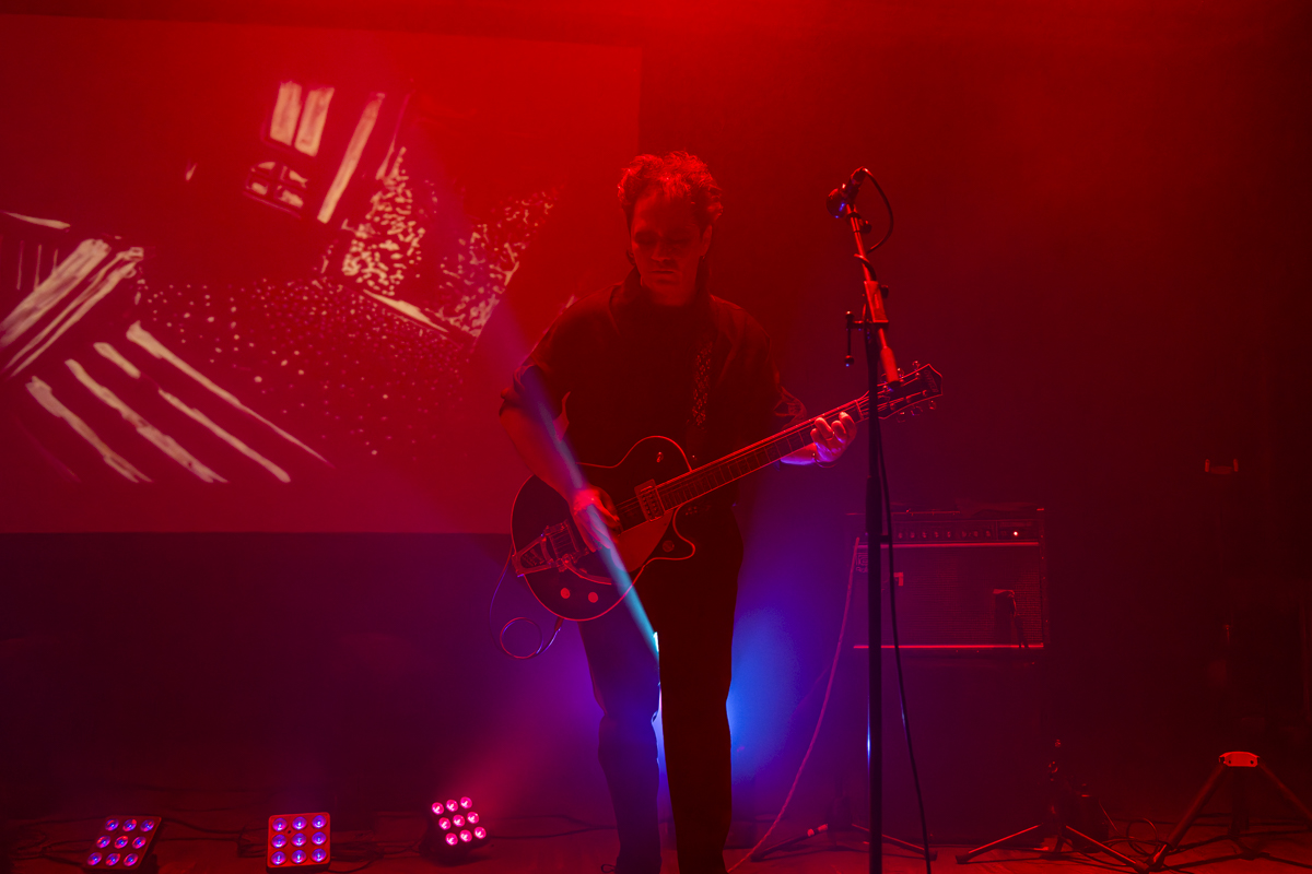 She Past Away @ De Casino, picture 5, photographed by Bart Janssens - FrontView Magazine