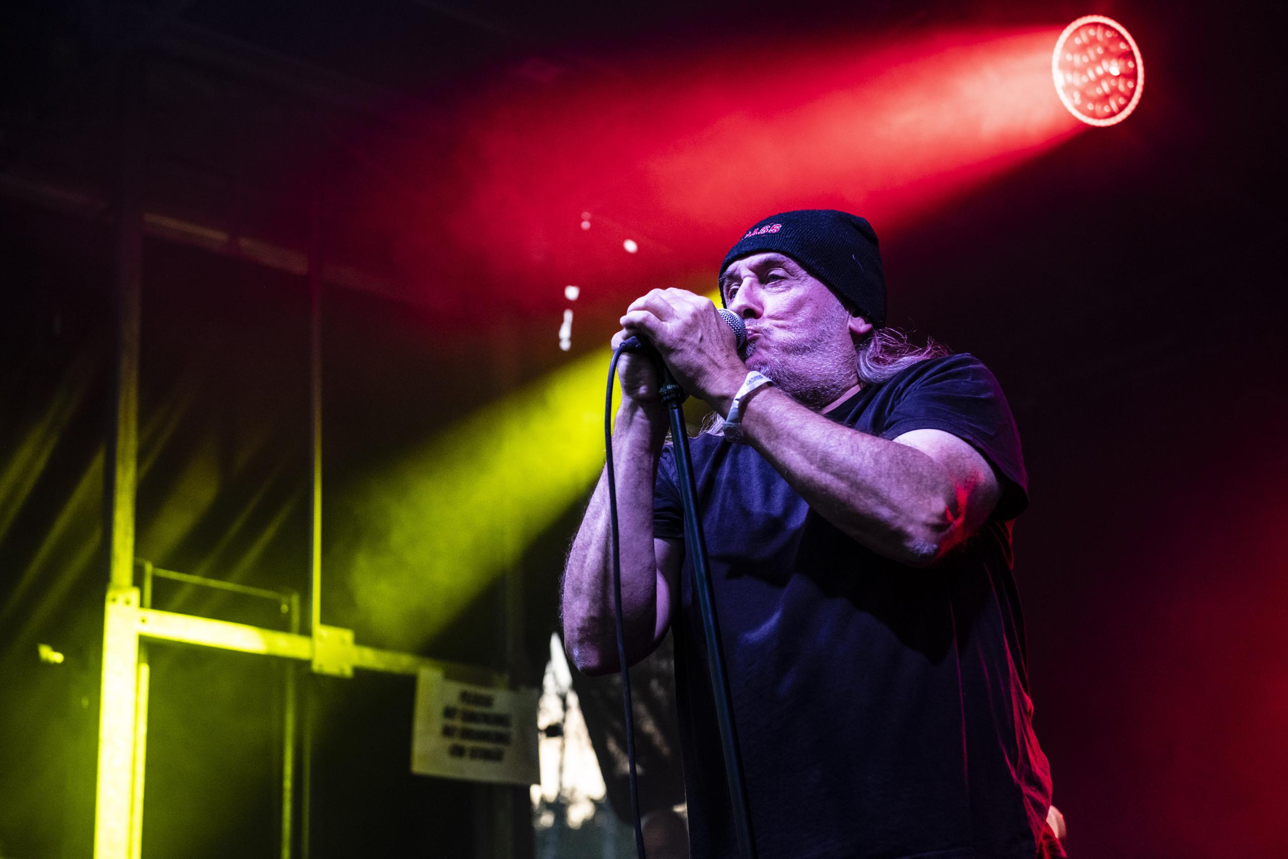 Cyclone - Punx in the pit @ De Schorre, picture 2, photographed by Sandra Van Watermeulen - FrontView Magazine