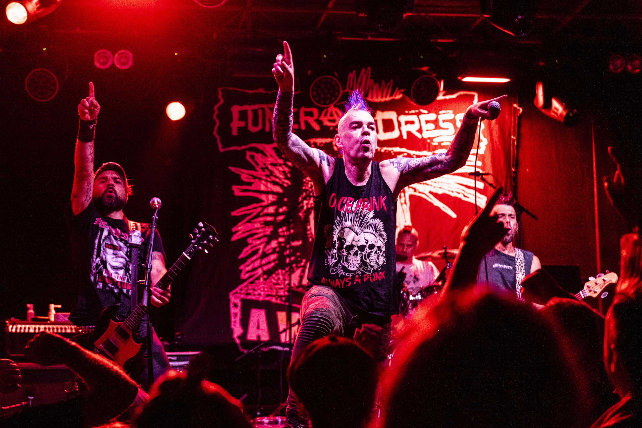 Funerel Dress - Punx in the pit @ De Schorre, picture 1, photographed by Sandra Van Watermeulen - FrontView Magazine