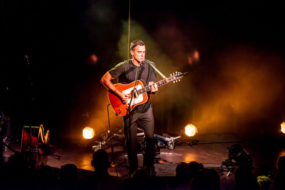 Gabriel Rios @ De Casino, picture 1, photographed by Raf Van Daele - FrontView Magazine