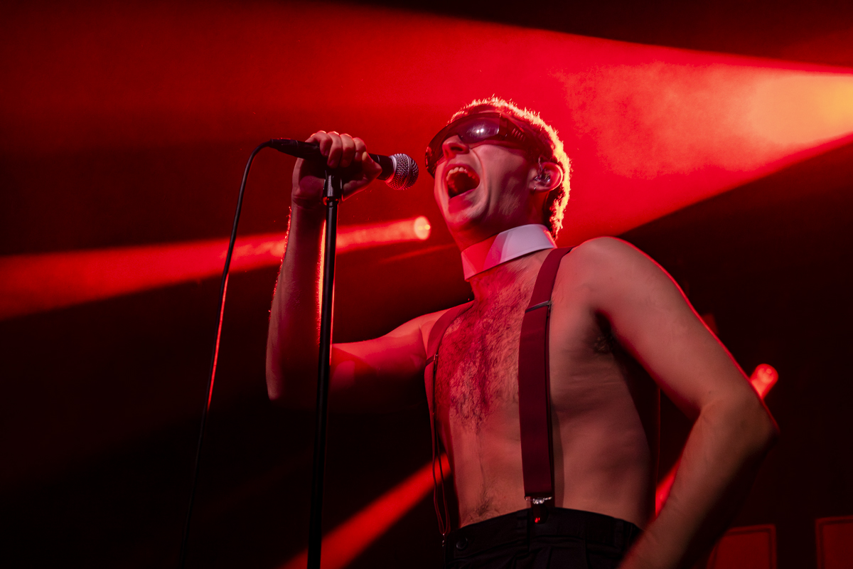 Shame @ Trix, picture 9, photographed by Bart Janssens - FrontView Magazine