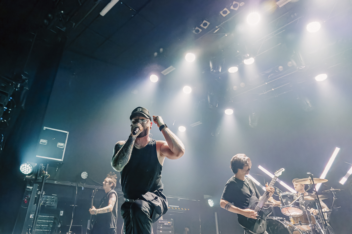 We Came As Romans @ 013, foto 20, foto's door Peter Smet - FrontView Magazine