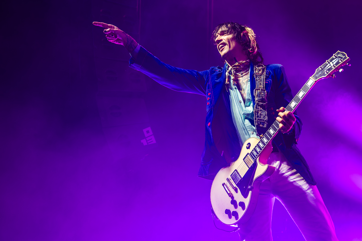 The Darkness @ 013, foto 18, foto's door Dorien Goetschalckx - FrontView Magazine