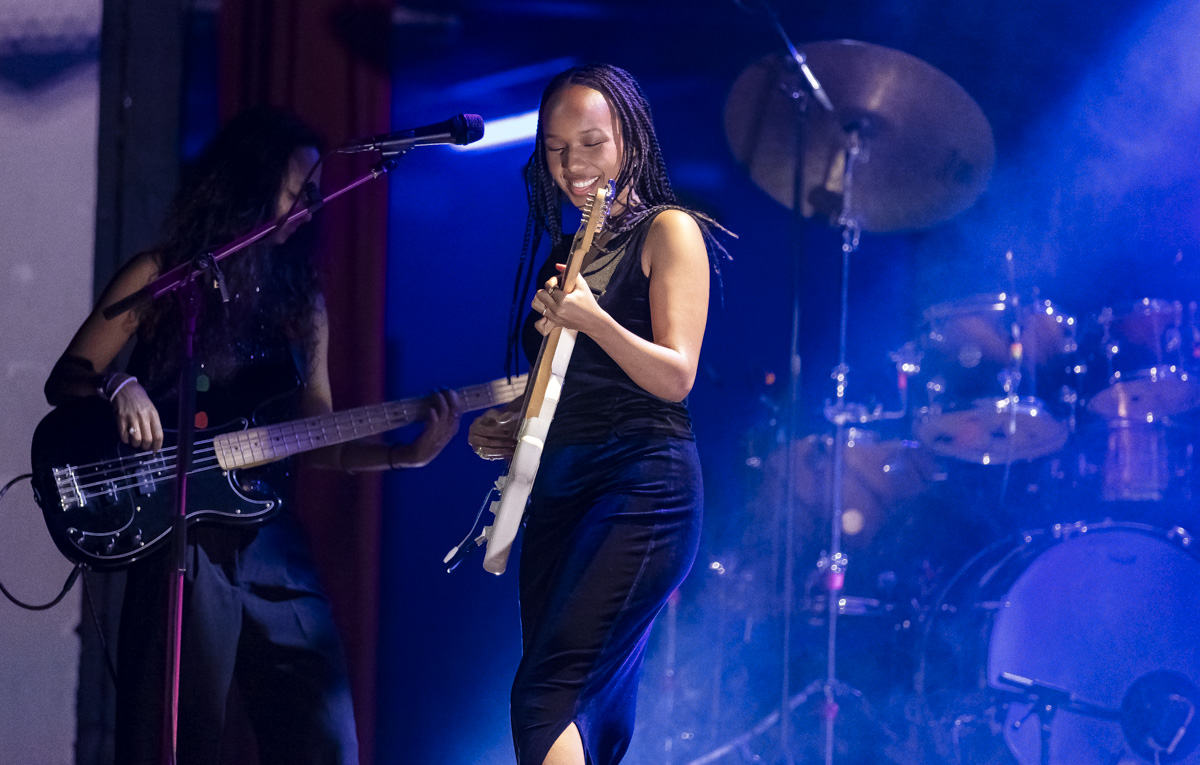 Uwase @ De Roma, picture 5, photographed by dirk janssens - FrontView Magazine