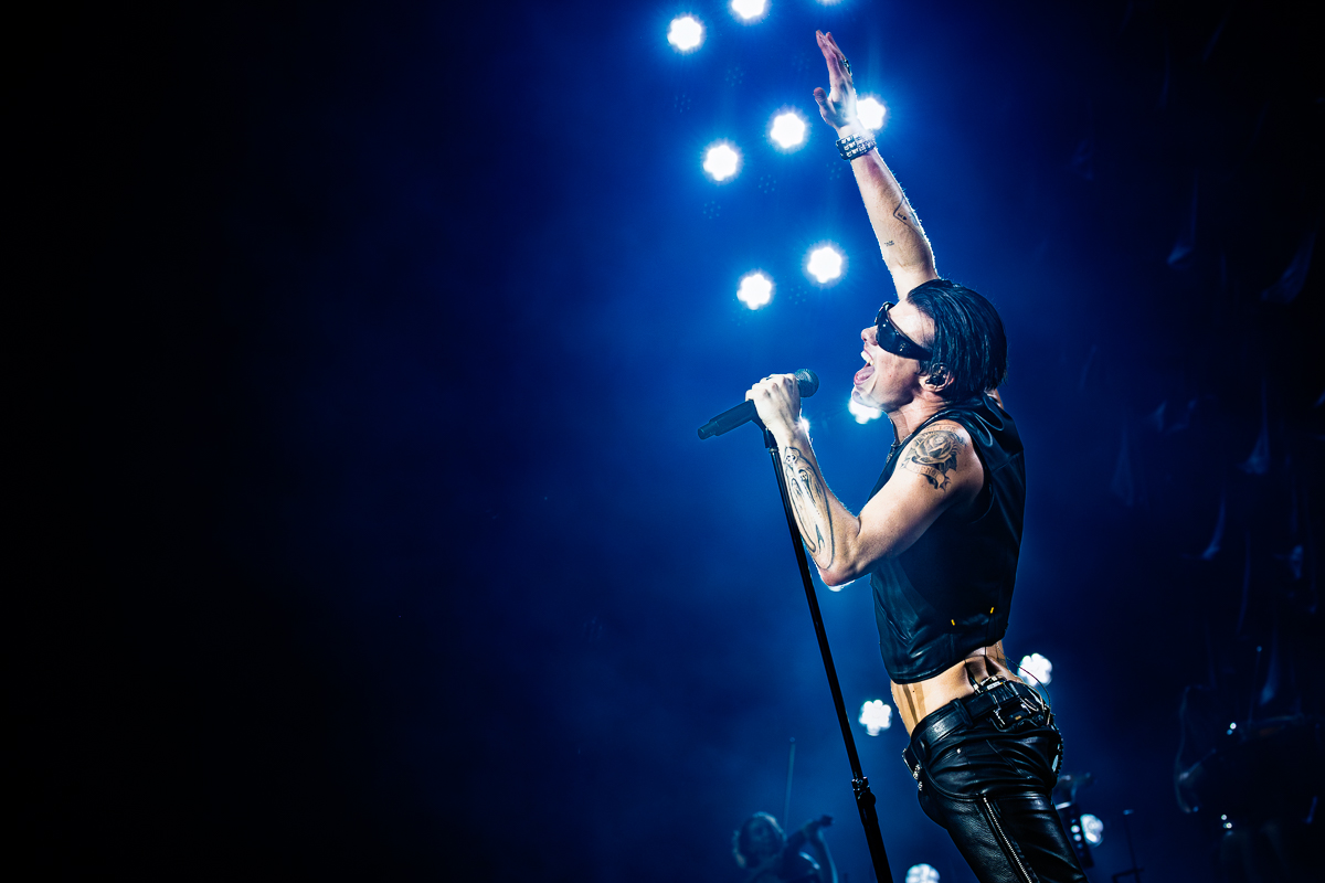 Yungblud @ Vorst Nationaal, picture 2, photographed by Dorien Goetschalckx - FrontView Magazine