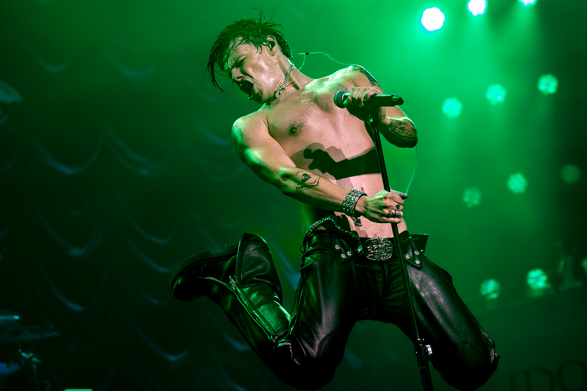 Yungblud @ Vorst Nationaal, picture 19, photographed by Dorien Goetschalckx - FrontView Magazine