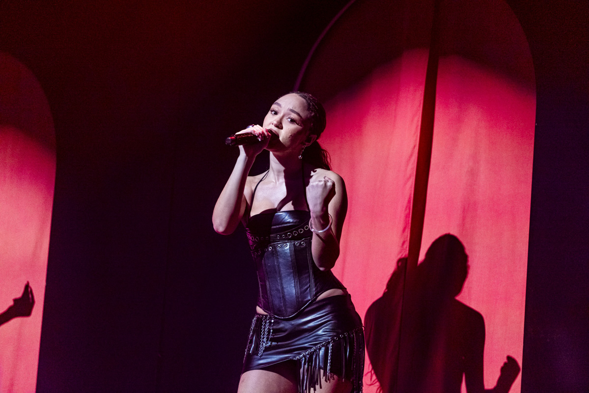 FLO @ De Roma, picture 1, photographed by dirk janssens - FrontView Magazine
