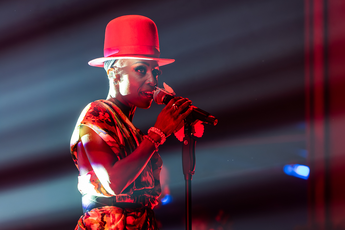 Morcheeba @ De Roma, picture 1, photographed by David Johnson - FrontView Magazine