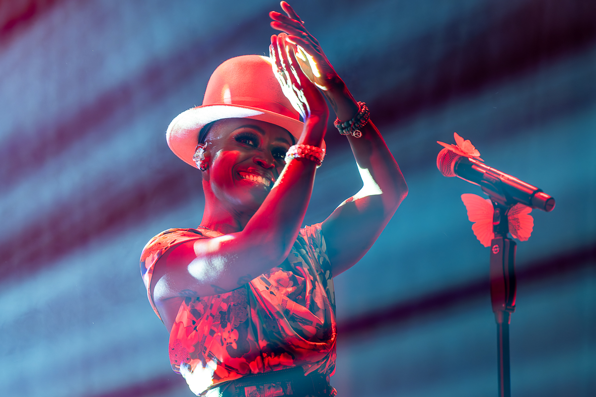 Morcheeba @ De Roma, picture 3, photographed by David Johnson - FrontView Magazine