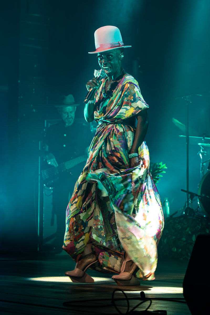 Morcheeba @ De Roma, picture 7, photographed by David Johnson - FrontView Magazine
