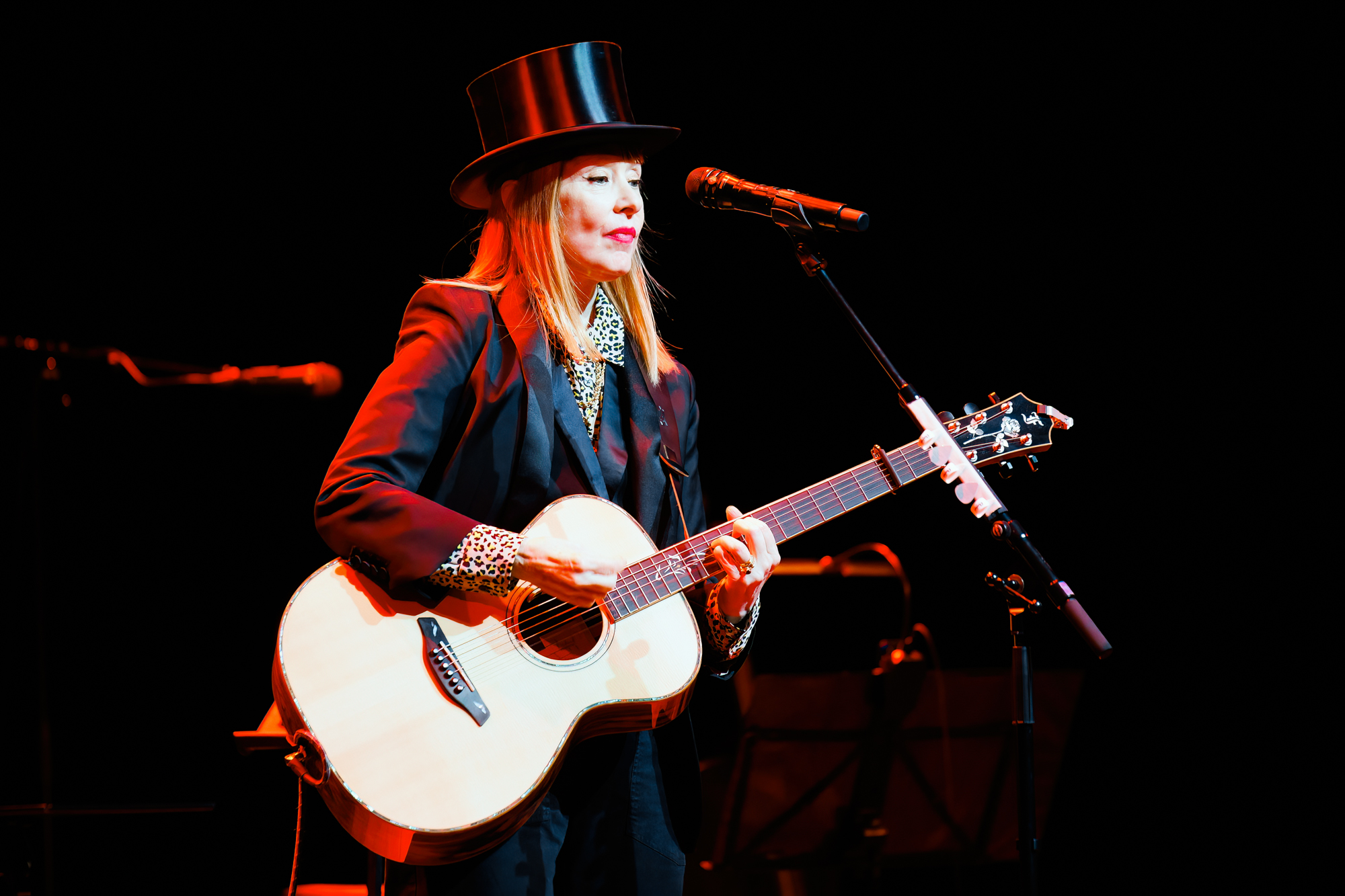 Suzanne Vega In concert, picture 1, photographed by Paul Jongeneelen - FrontView Magazine