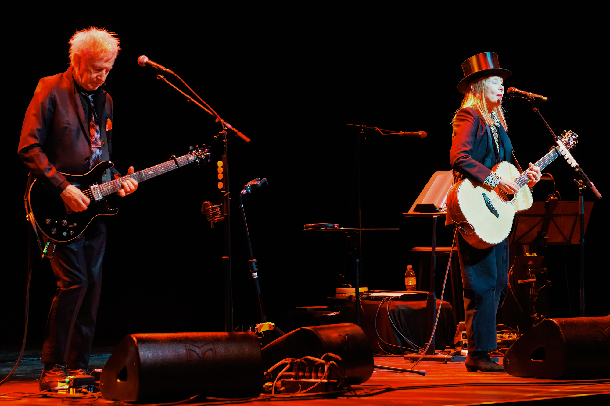 Suzanne Vega In concert, picture 2, photographed by Paul Jongeneelen - FrontView Magazine