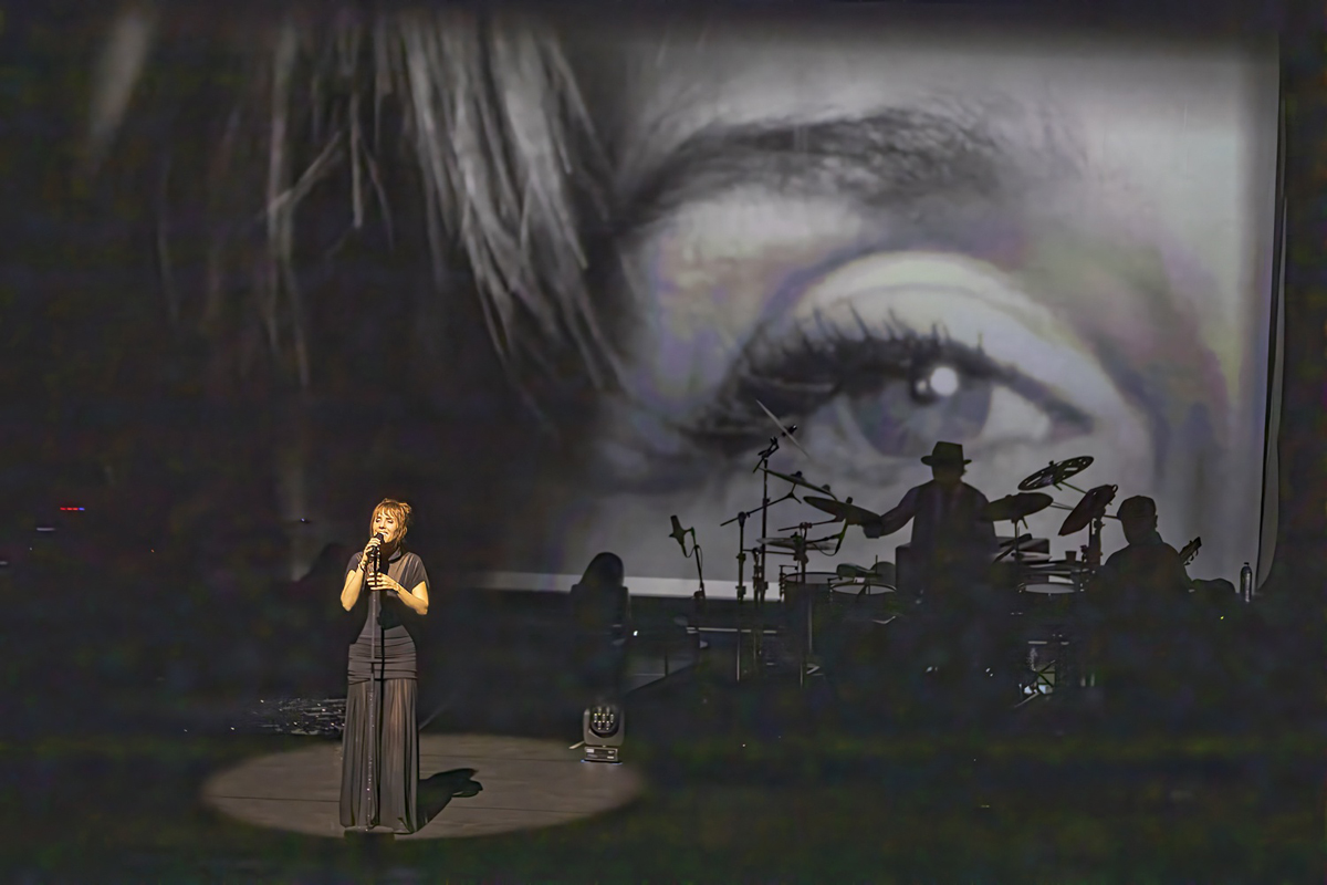 ZAZ @ Stadsschouwburg Antwerpen, foto 2, foto's door Edwin Houdevelt - FrontView Magazine