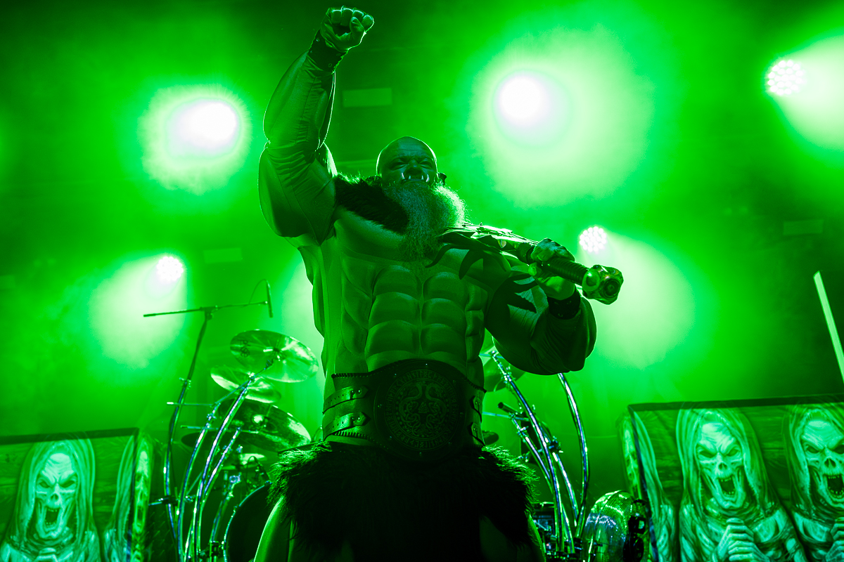 Angus MC Six @ Trix, picture 2, photographed by Dorien Goetschalckx - FrontView Magazine