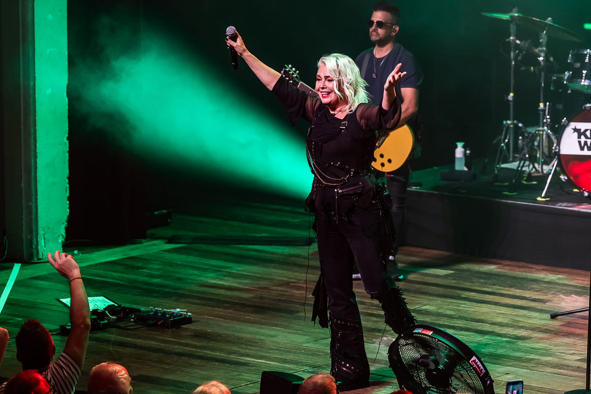 Kim Wilde Closer Tour 2025 @ De Roma, picture 23, photographed by Marc Verdonck - FrontView Magazine