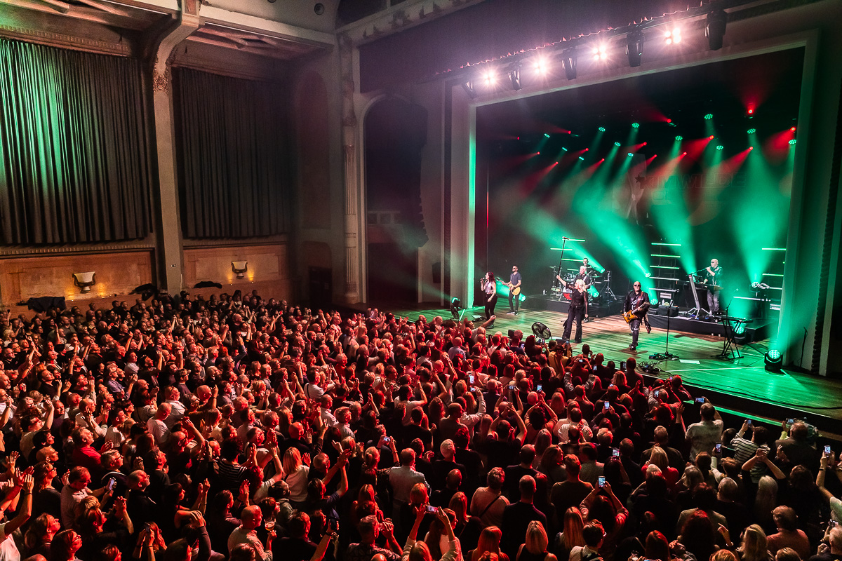 Kim Wilde Closer Tour 2025 @ De Roma, picture 28, photographed by Marc Verdonck - FrontView Magazine