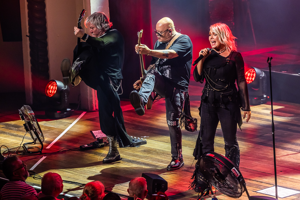 Kim Wilde Closer Tour 2025 @ De Roma, picture 33, photographed by Marc Verdonck - FrontView Magazine