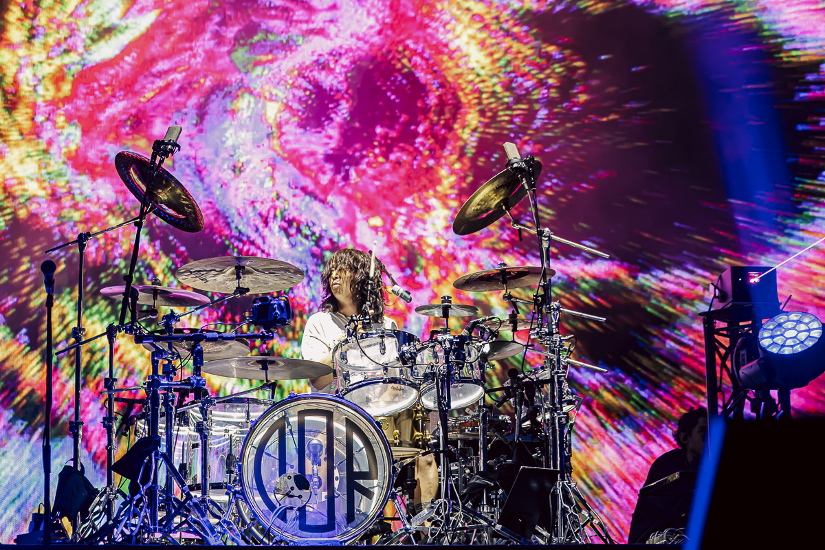 One Ok Rock @ Vorst Nationaal, picture 6, photographed by Peter Smet - FrontView Magazine