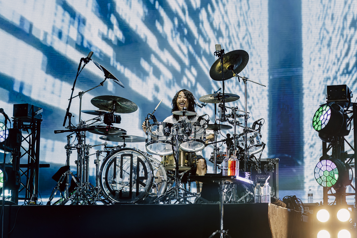 One Ok Rock @ Vorst Nationaal, picture 11, photographed by Peter Smet - FrontView Magazine