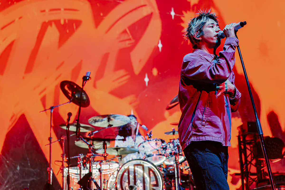 One Ok Rock @ Vorst Nationaal, picture 17, photographed by Peter Smet - FrontView Magazine