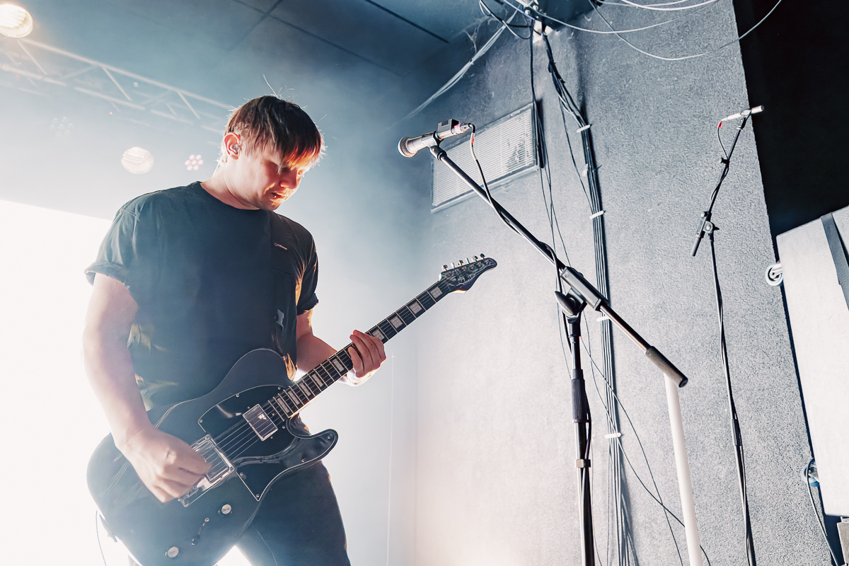 Annisokay @ Kavka Zappa, picture 5, photographed by Peter Smet - FrontView Magazine