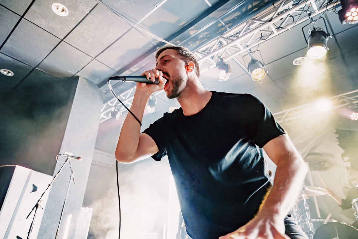 Annisokay @ Kavka Zappa, picture 10, photographed by Peter Smet - FrontView Magazine