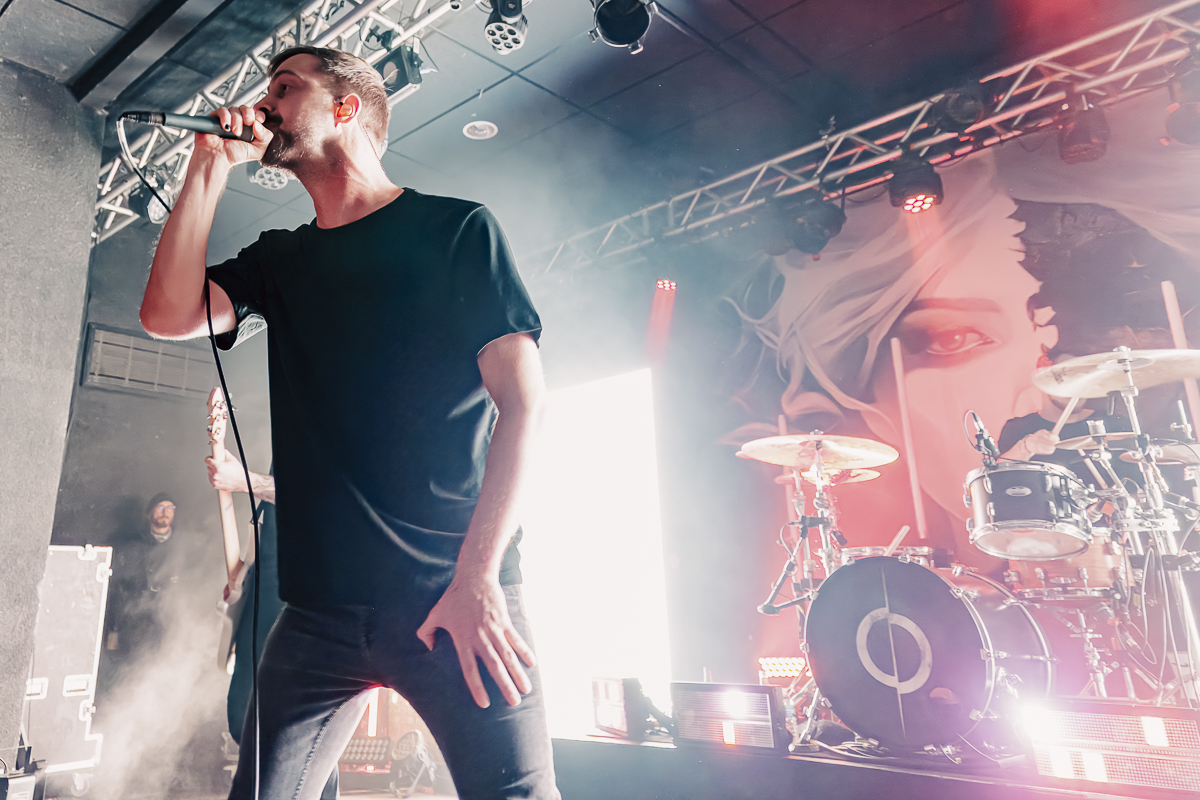 Annisokay @ Kavka Zappa, picture 16, photographed by Peter Smet - FrontView Magazine