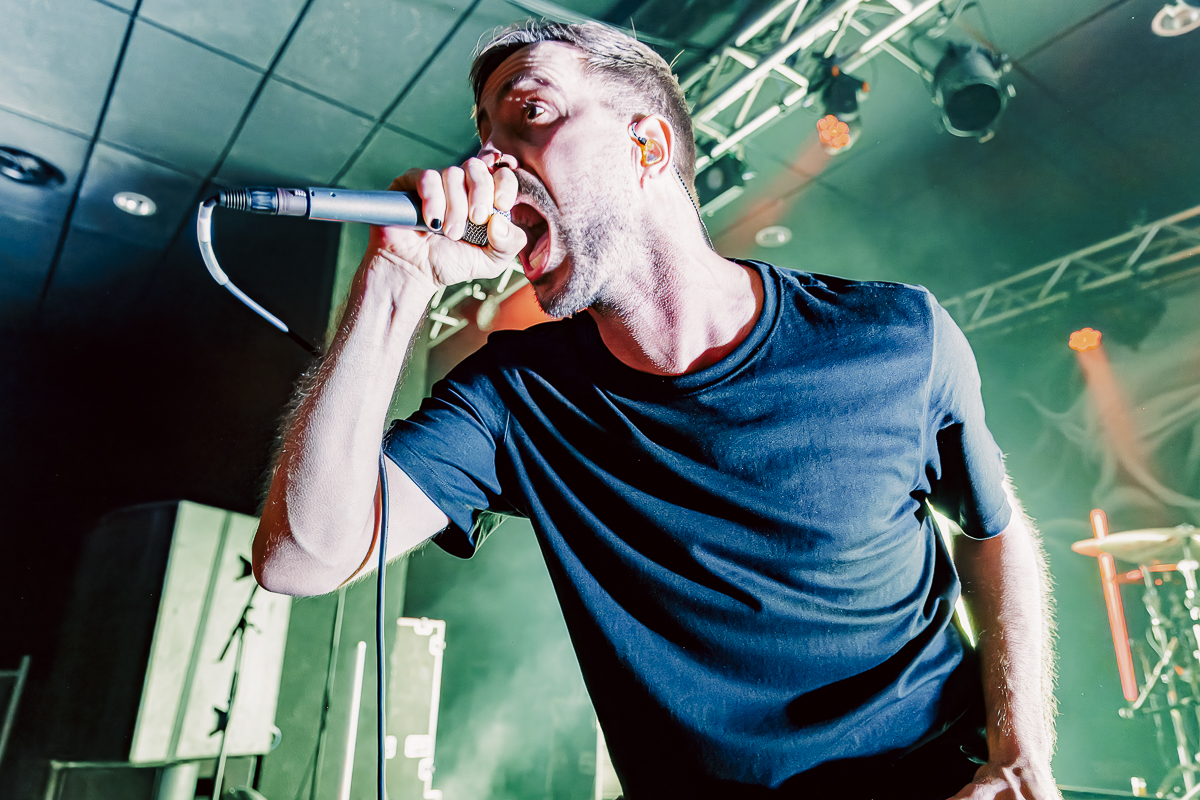Annisokay @ Kavka Zappa, picture 19, photographed by Peter Smet - FrontView Magazine