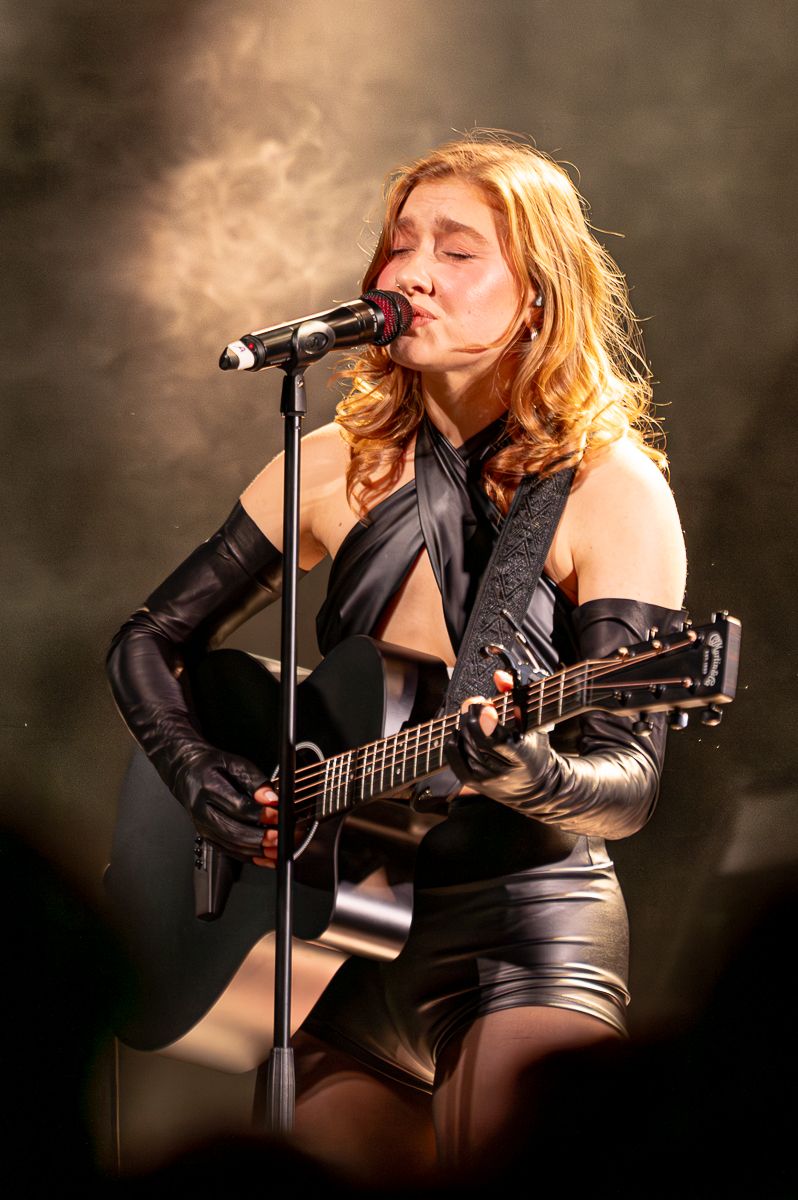 Olivia Lunny @ Trix, picture 5, photographed by Anoek Houben - FrontView Magazine