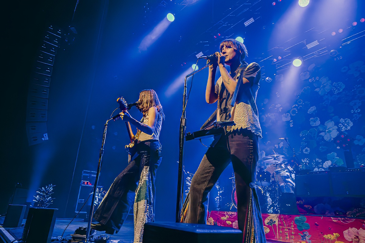 Larkin Poe @ 013, foto 14, foto's door Peter Smet - FrontView Magazine