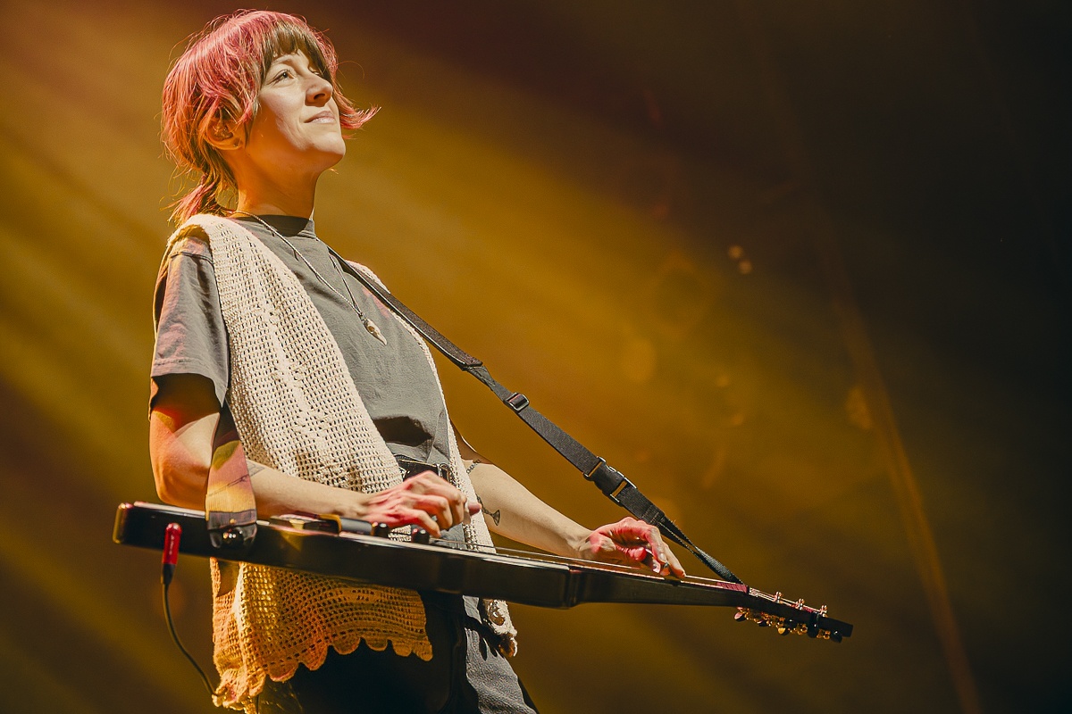 Larkin Poe @ 013, foto 20, foto's door Peter Smet - FrontView Magazine