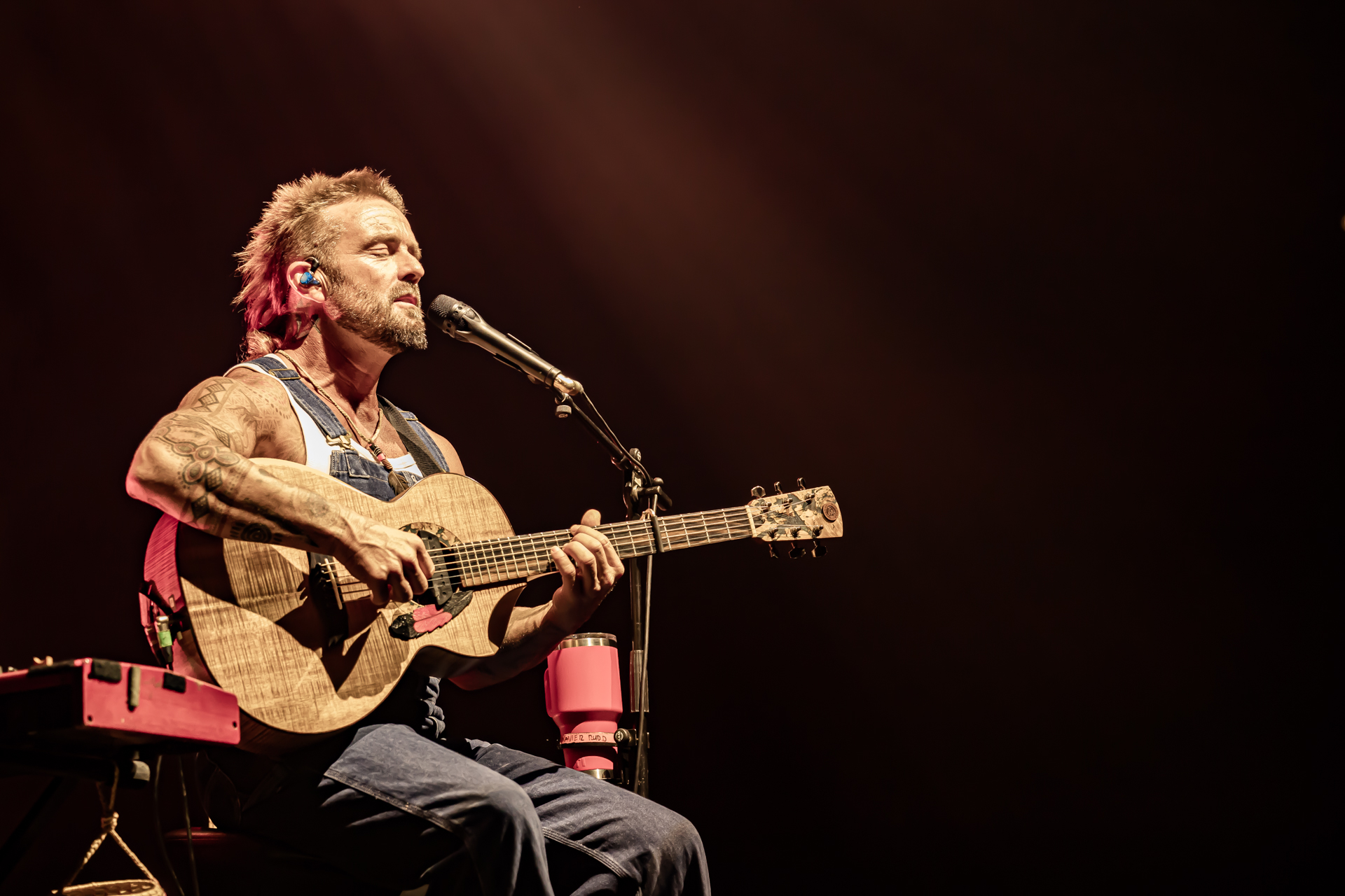 Xavier Rudd @ Vorst Nationaal, picture 12, photographed by Leen Verlinden - FrontView Magazine