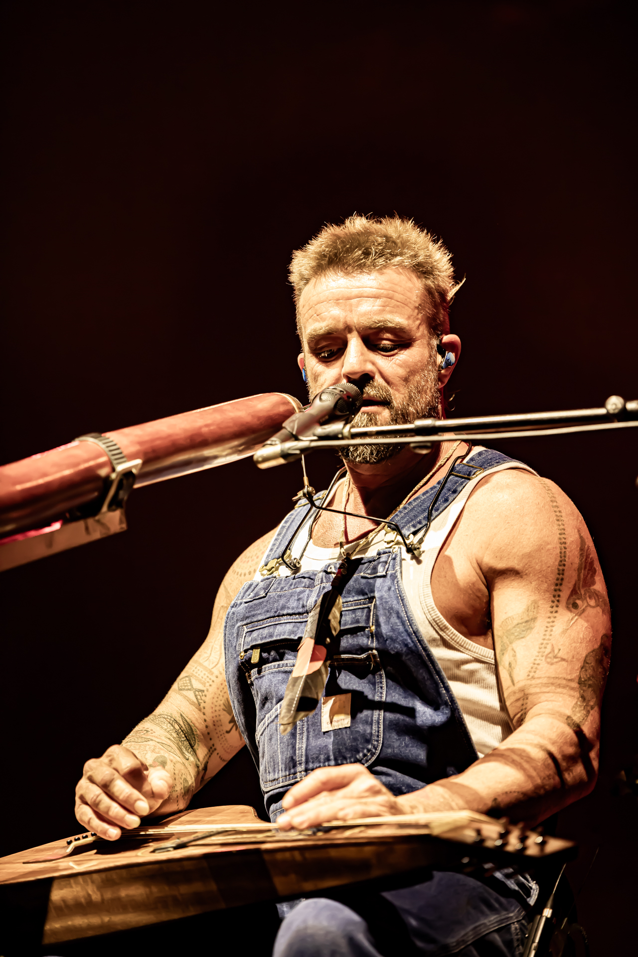 Xavier Rudd @ Vorst Nationaal, picture 23, photographed by Leen Verlinden - FrontView Magazine
