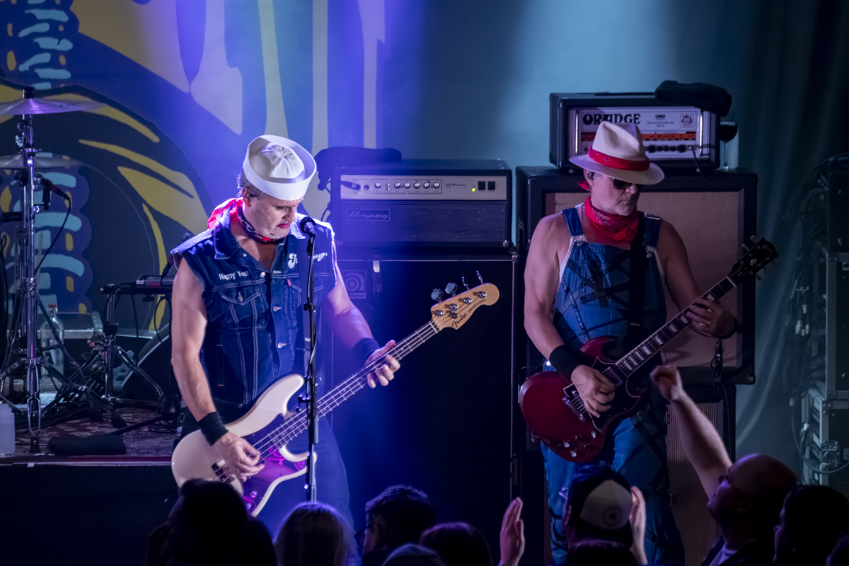 Turbonegro @ De Casino, foto 13, foto's door Bart Janssens - FrontView Magazine