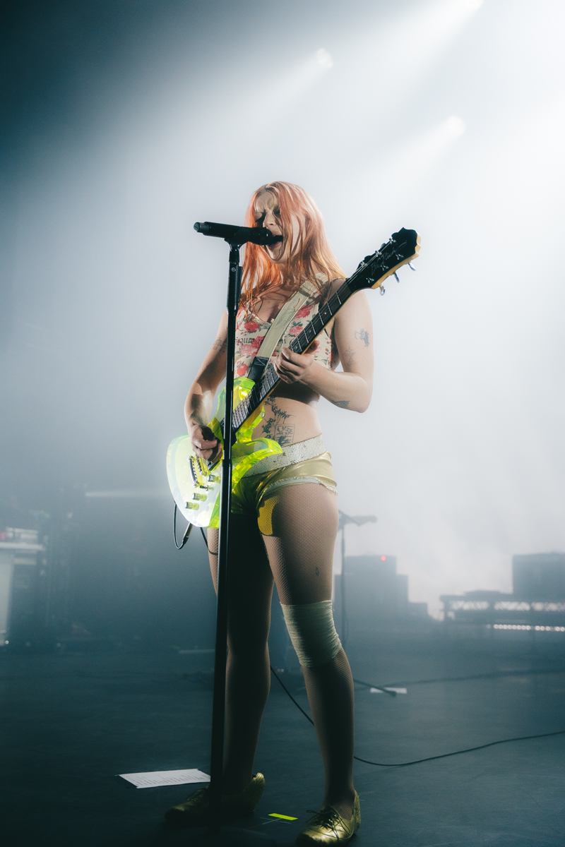 Wet Leg @ Ancienne Belgique, picture 10, photographed by Jelle Meersschaut - FrontView Magazine